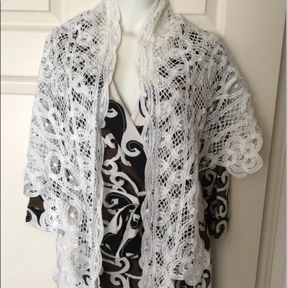 NWT Adrienne Landau Battenberg Triangle Shawl Wrap Scarf 100% Cotton